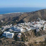 Book a hotel in Moj�car